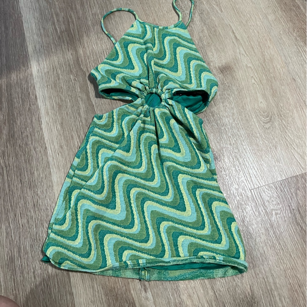 ZARA SIZE MEDIUM GOOVY MINI DRESS